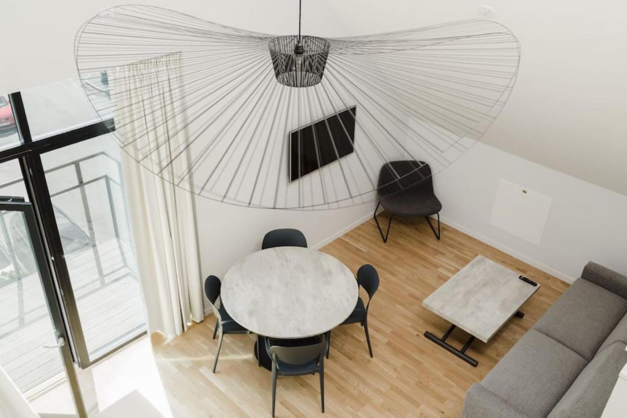 Appartamento Sk67 Modern And Bright Loft With Free Parking Lidingö Esterno foto
